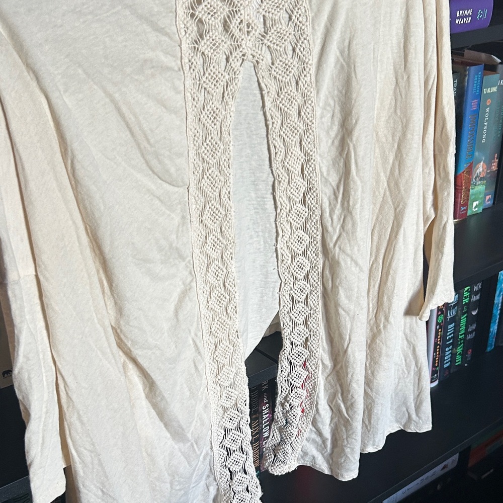 Elegant Beige Women's Blouse with Lace Accent - Picture 2 of 2